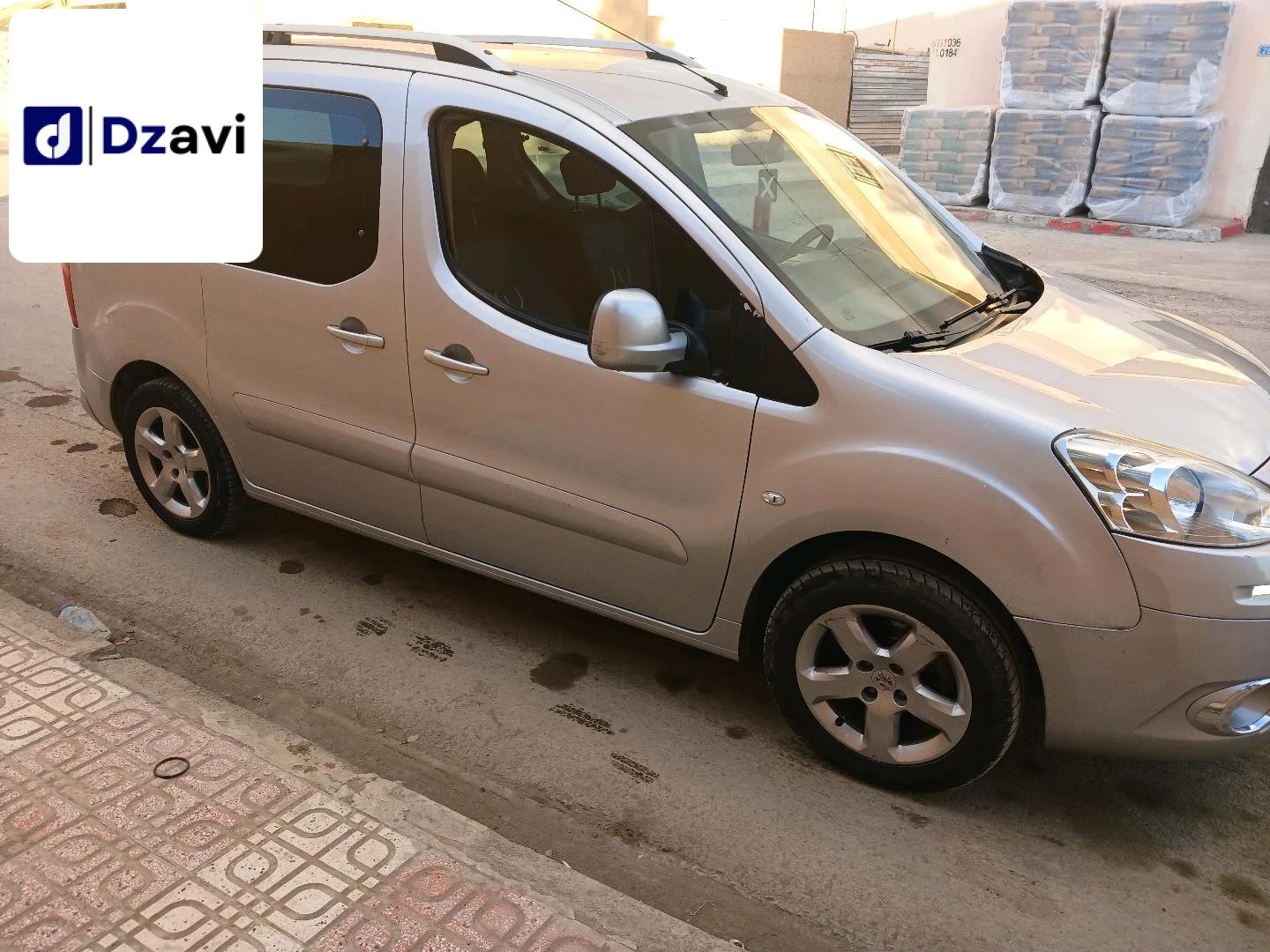 Peugeot À vendre à 28 M'SILA