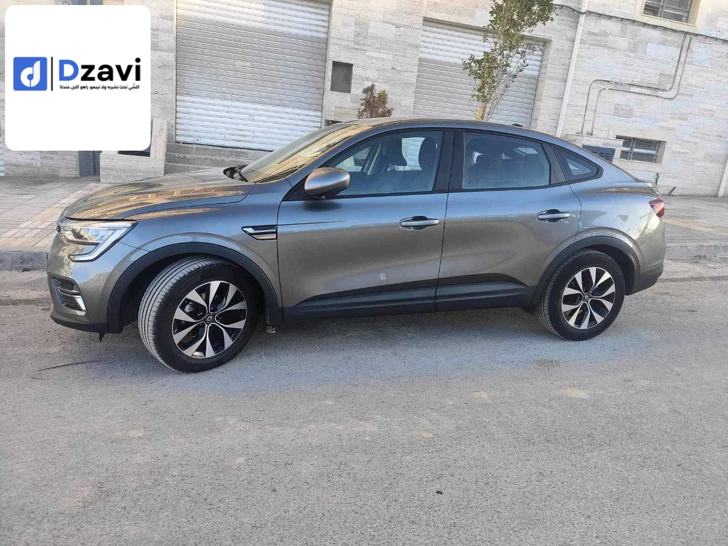 Voitures Renault à 18 JIJEL