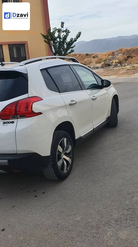 Voitures Peugeot à 5 BATNA