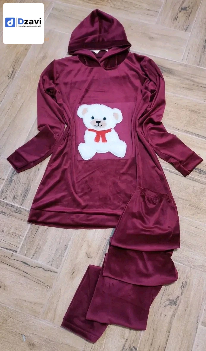 Vêtements de détente et vêtements de nuit à vendre à 25 CONSTANTINE
