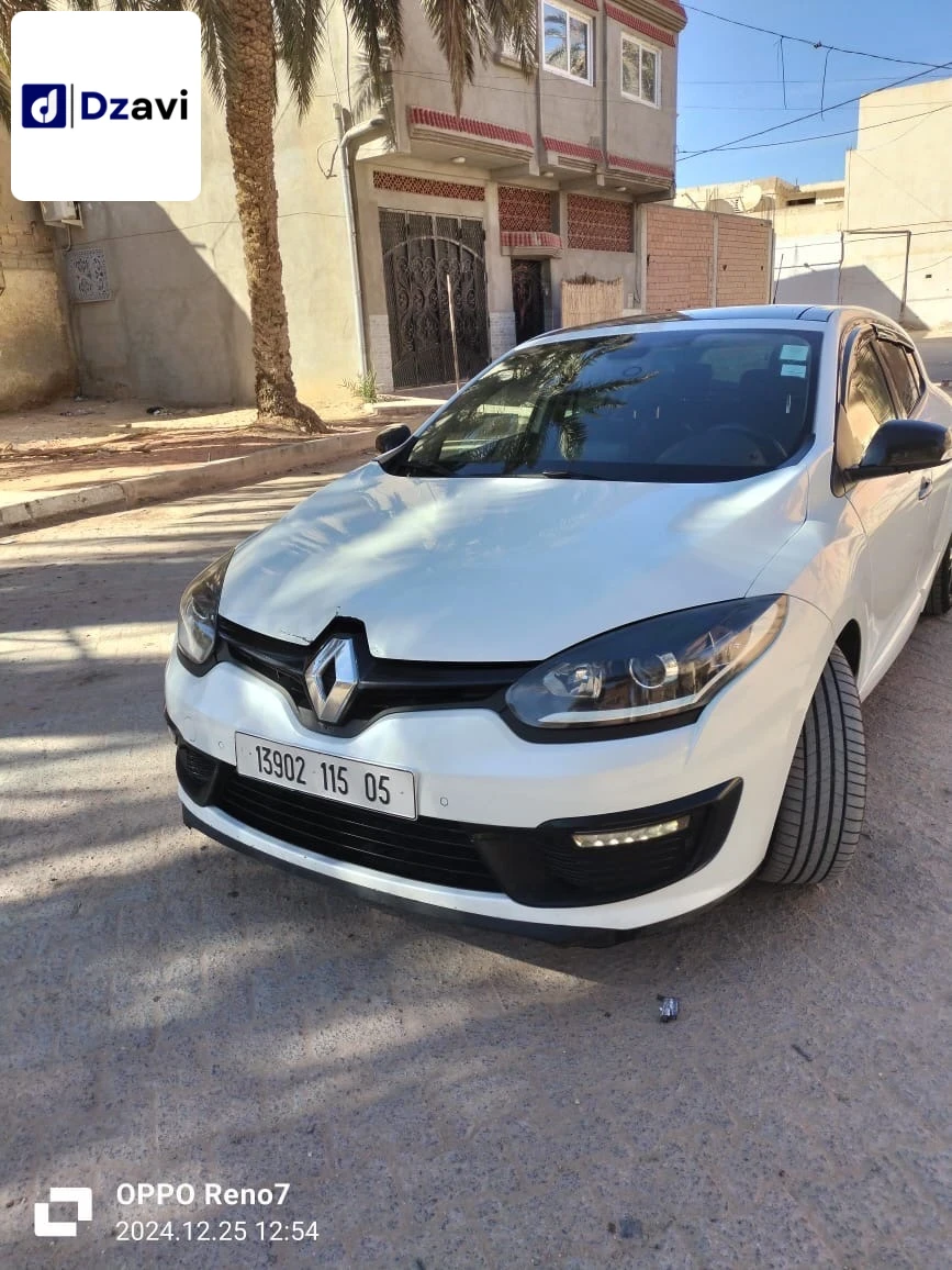 Renault À vendre à 5 BATNA