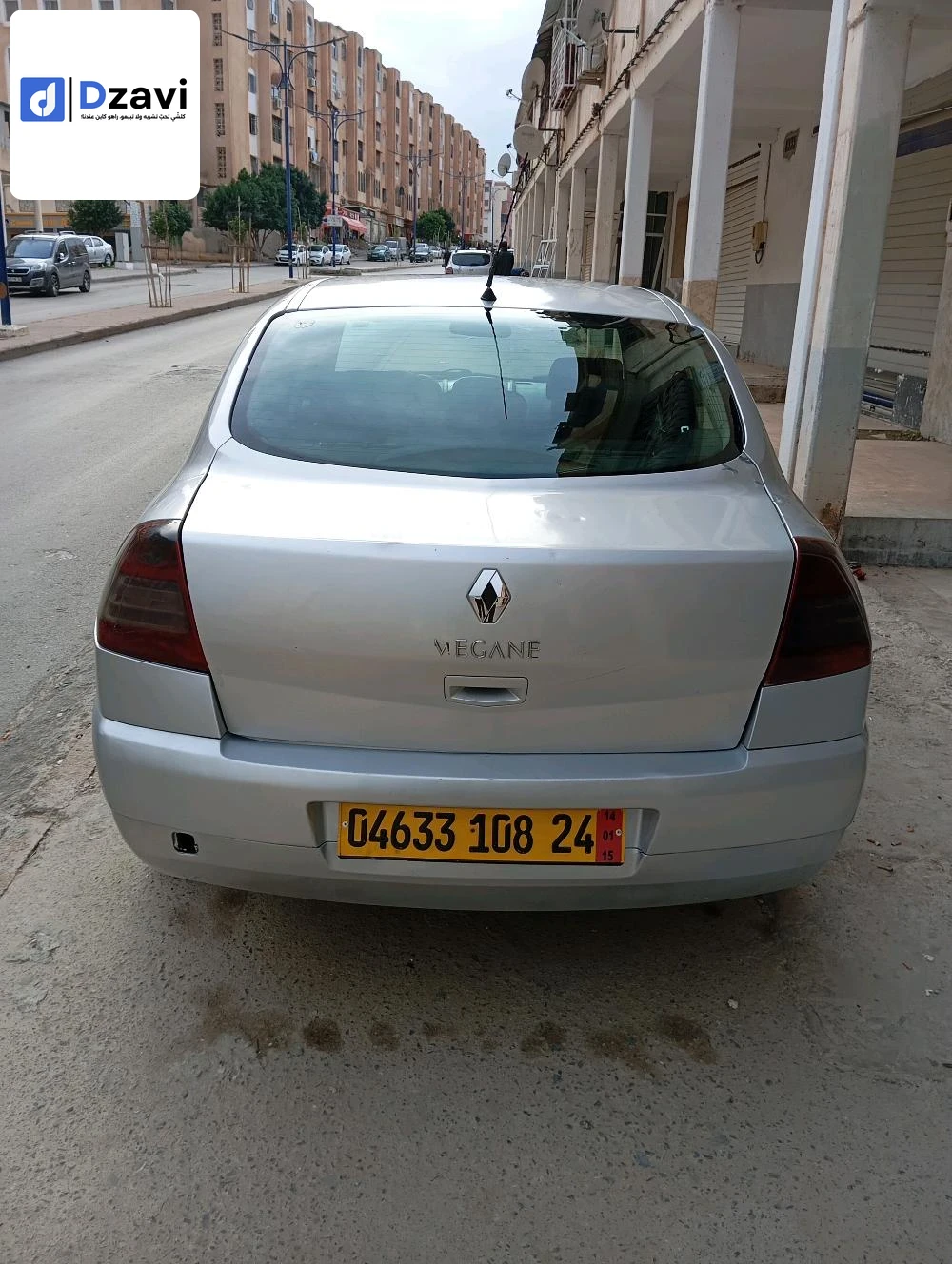 Voitures Renault à 24 GUELMA