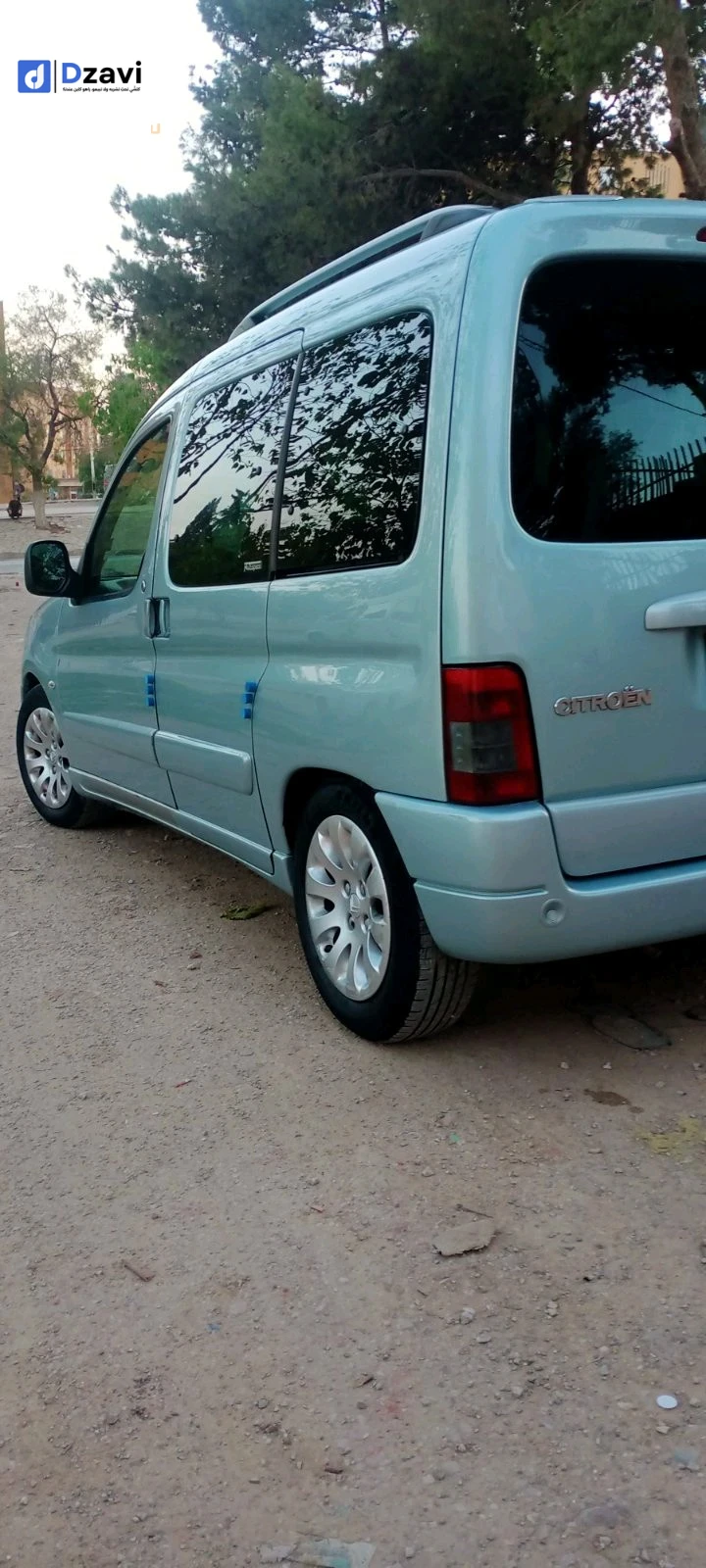 Voitures Citroen à 26 MEDEA