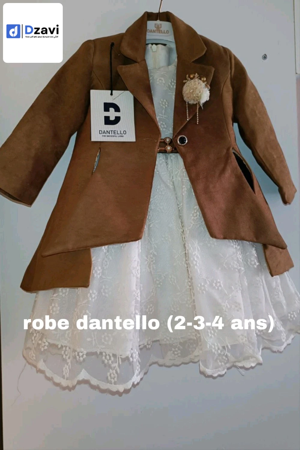 Petit lot Vêtements Enfant fille et garçon de la Turquie bonne qualité. _ des ensembles garçon multi âge . _ des robes pour filles. _ pantalon jean fille. _ chemise tommy garçons. _ des pulls khchan ou r9a9 garçon Et pas mal d'autres.