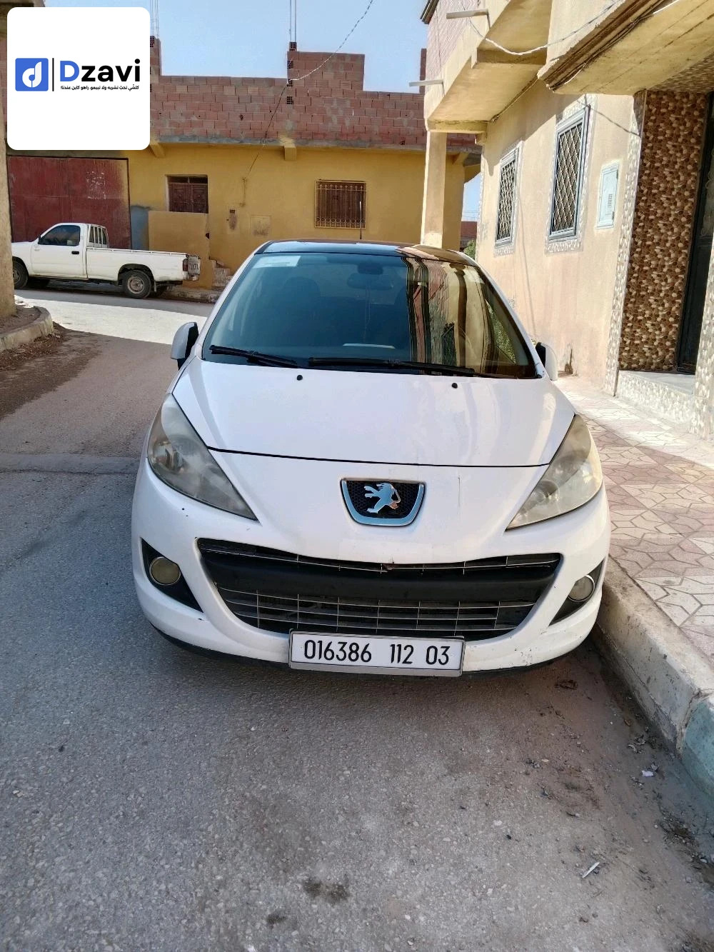 Voitures Peugeot à 3 LAGHOUAT