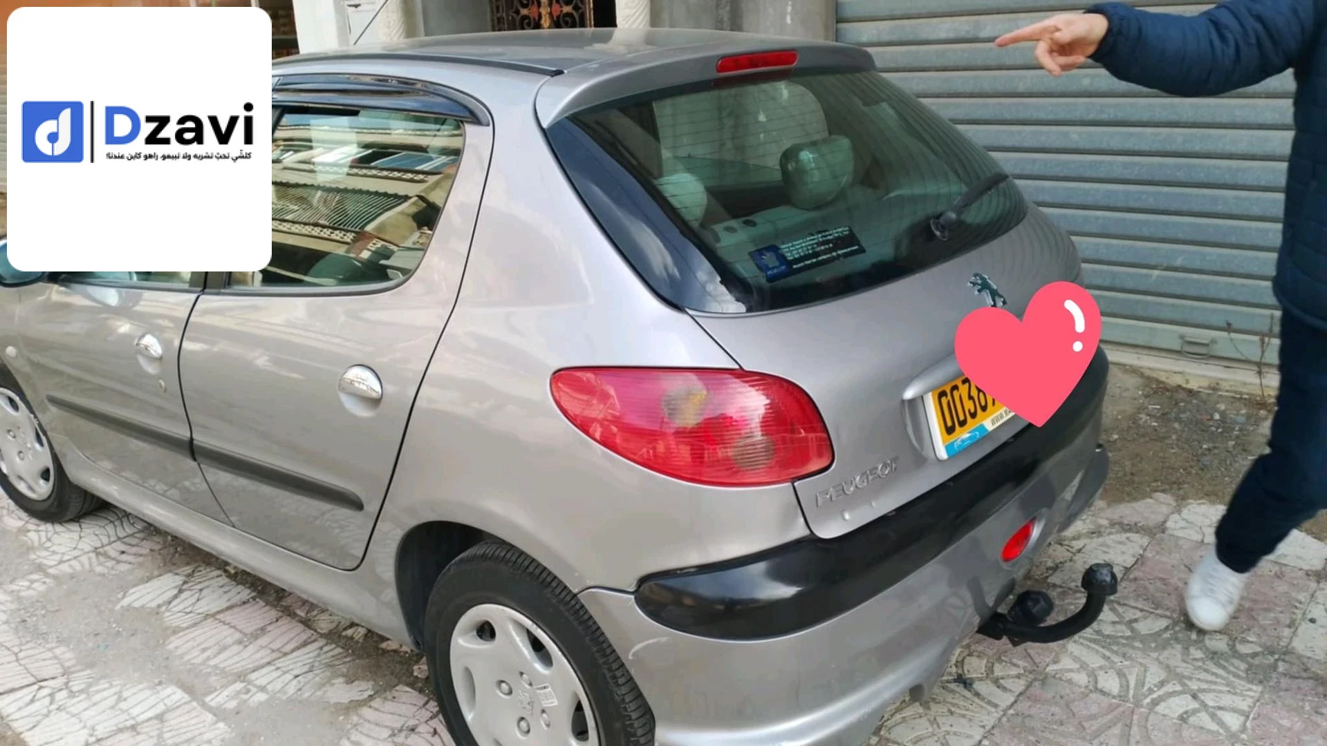 Voitures Peugeot à 18 JIJEL