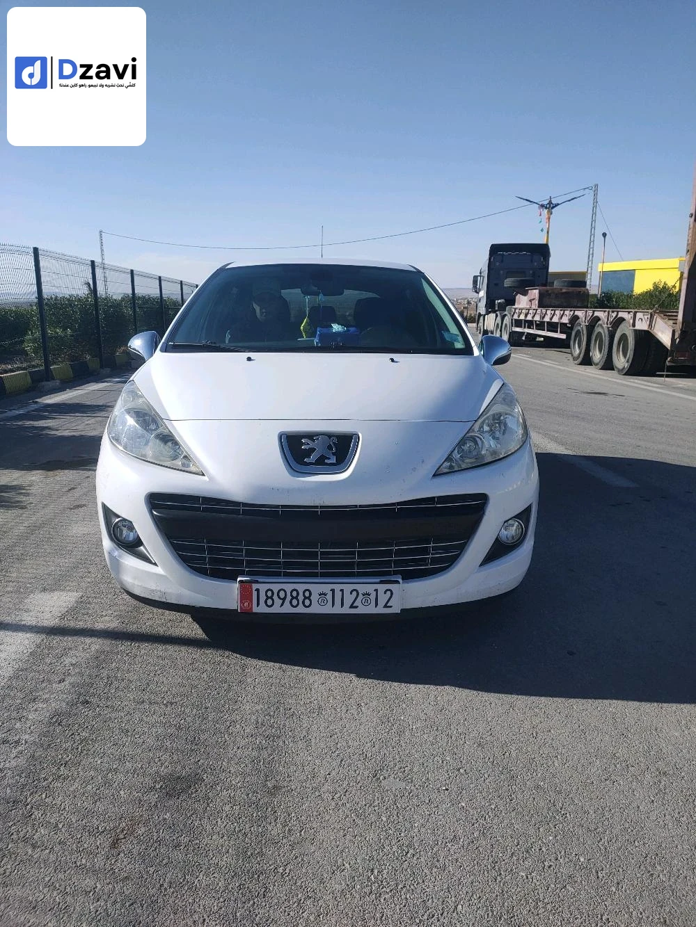 Voitures Peugeot à 12 TEBESSA