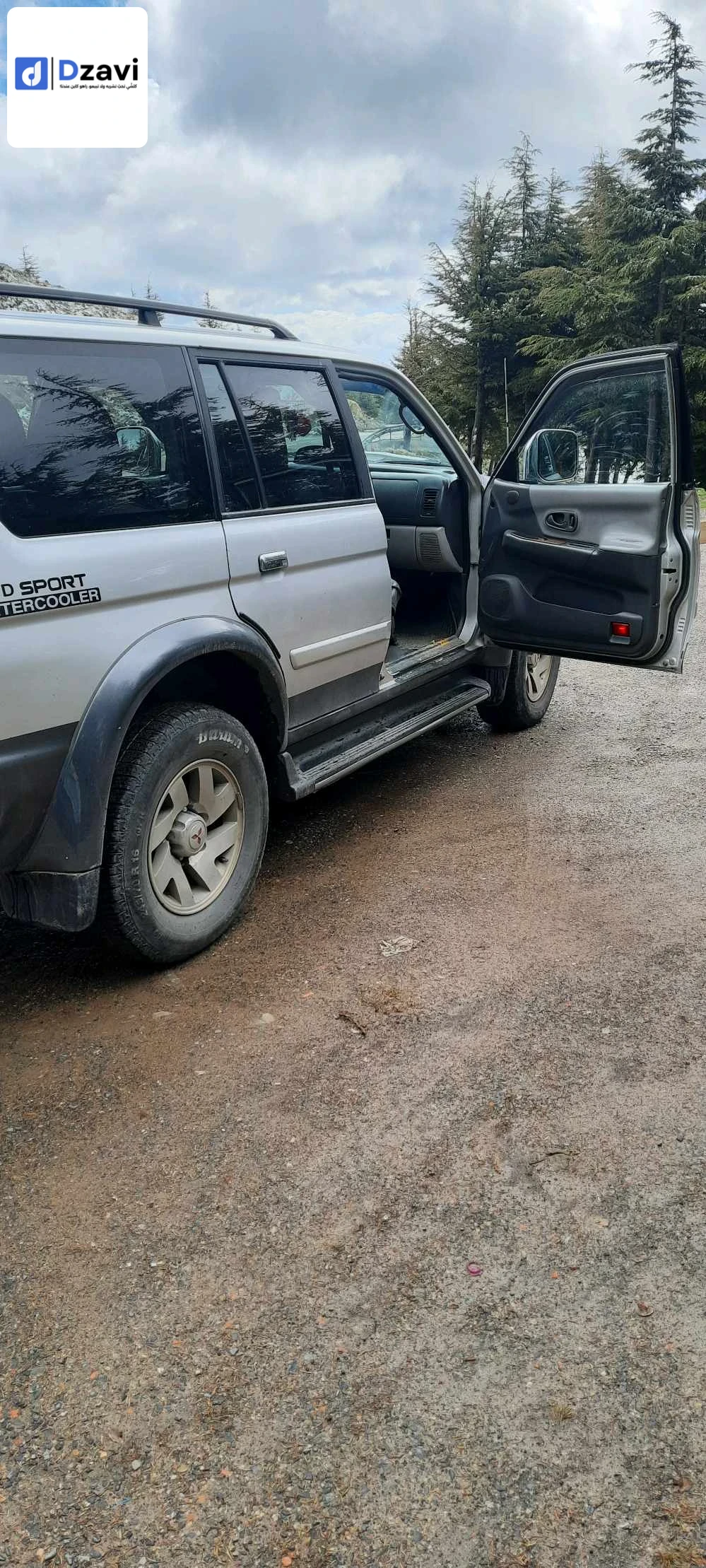 Voitures Mitsubishi à 15 TIZI OUZOU
