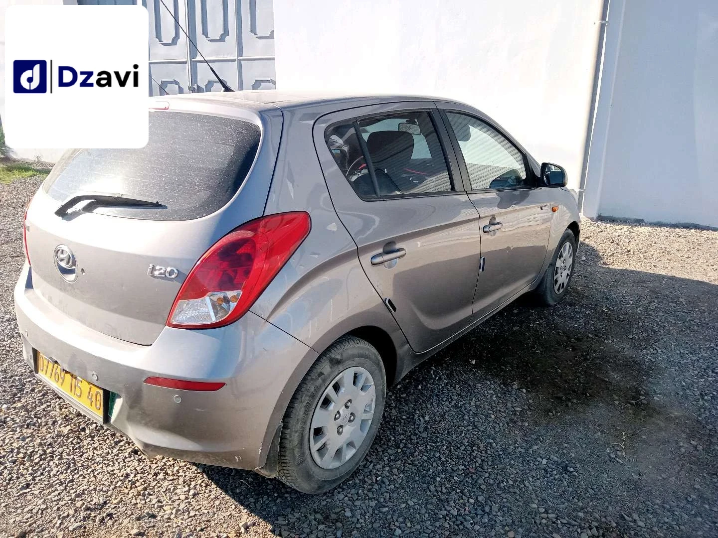 Hyundai À vendre à 40 KHENCHELA