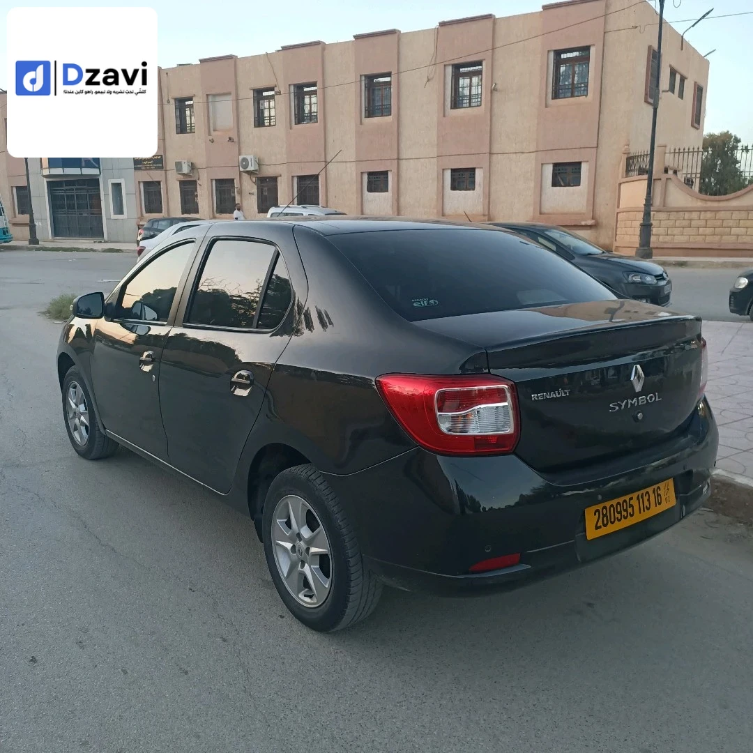Voitures Renault à 3 LAGHOUAT
