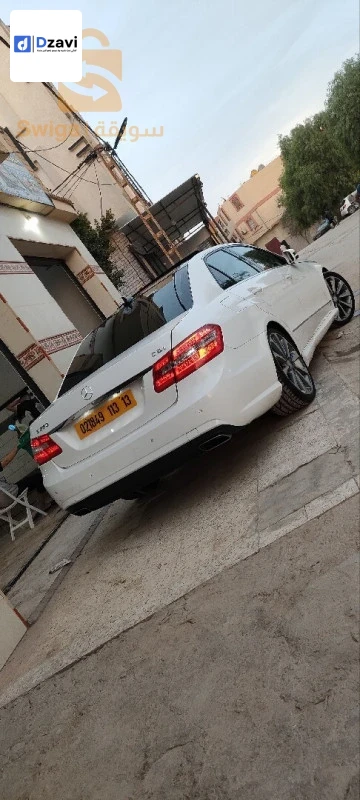 Voitures Mercedes à 13 TLEMCEN