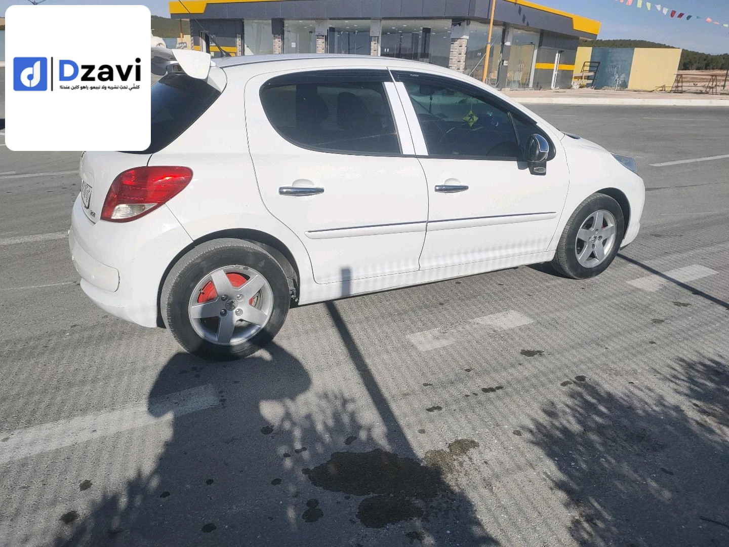 Voitures Peugeot à 12 TEBESSA