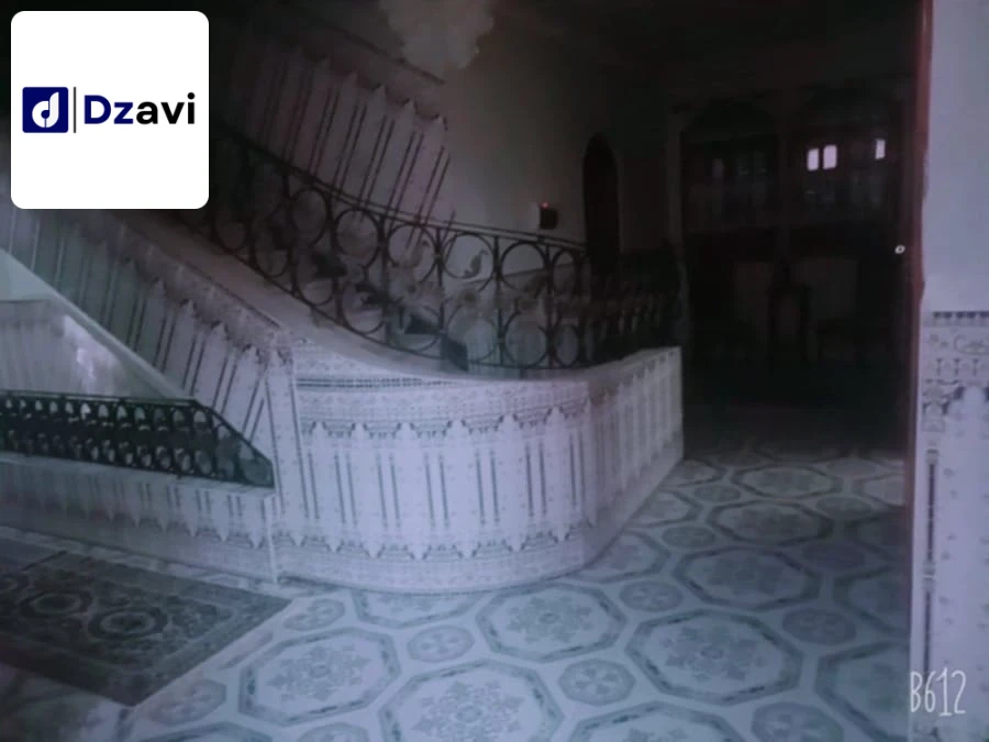 Villas À vendre à 5 BATNA