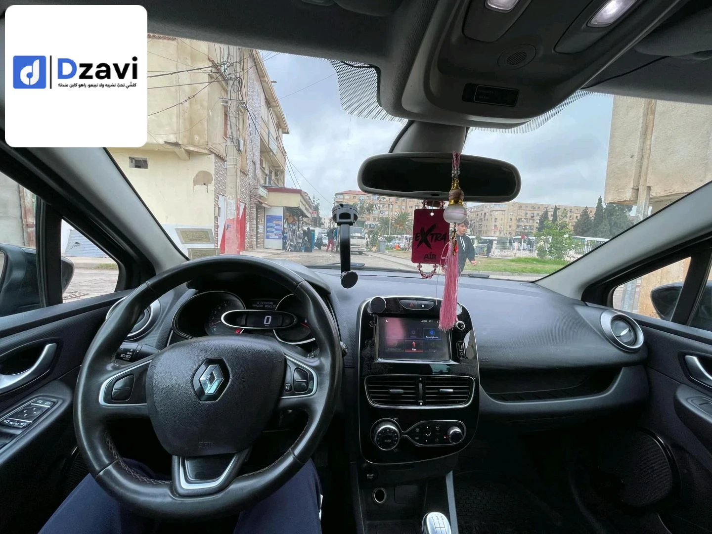 Voitures Renault à 16 ALGER