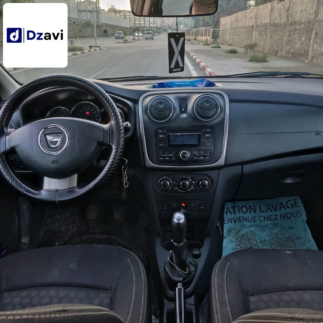 Dacia À vendre à 6 BEJAIA