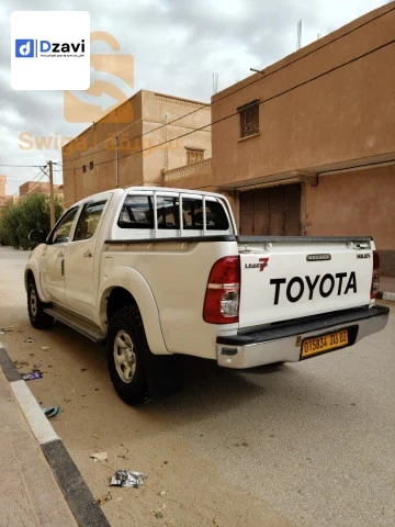 Voitures Toyota à 3 LAGHOUAT