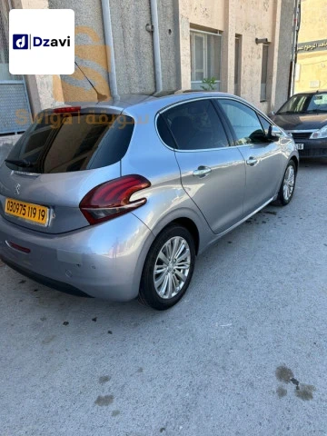Peugeot À vendre à 19 SETIF