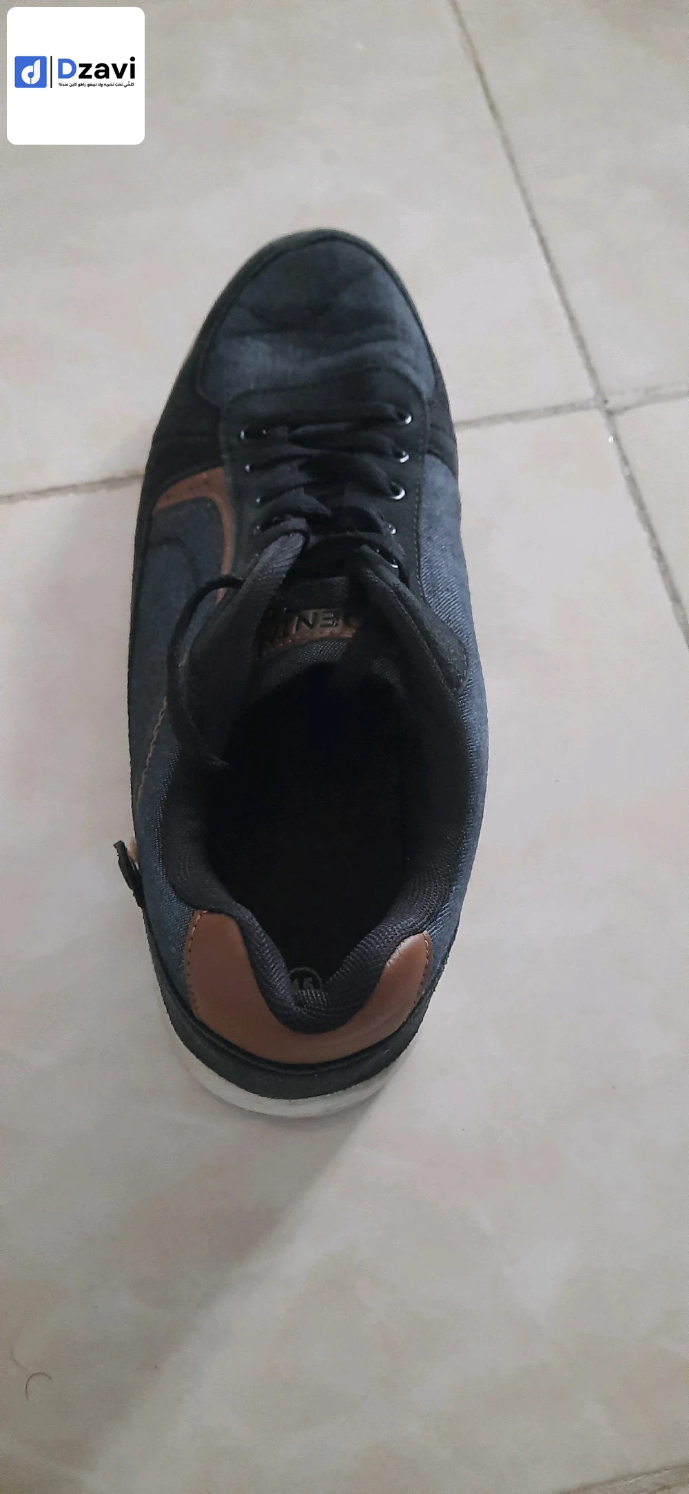 Chaussure à vendre à 25 CONSTANTINE