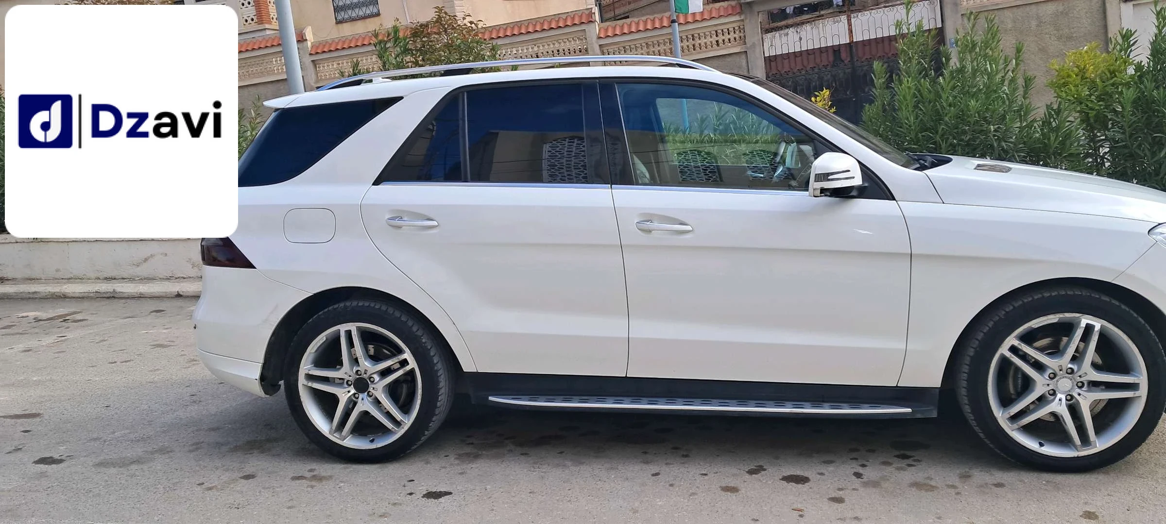 Mercedes À vendre à 25 CONSTANTINE