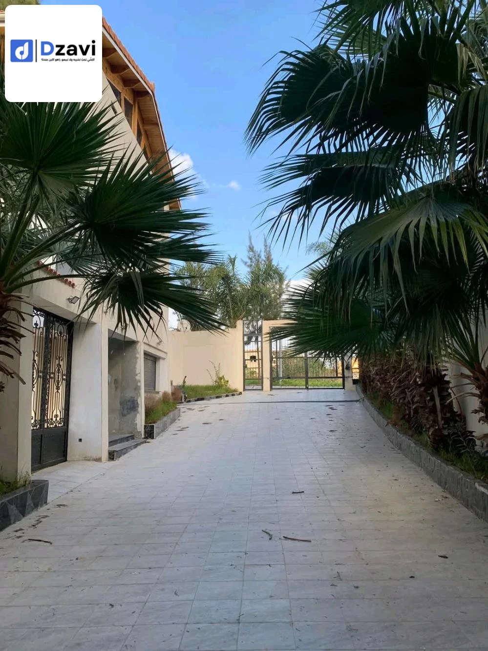 Villas À vendre à 16 ALGER superficie 550 m2
