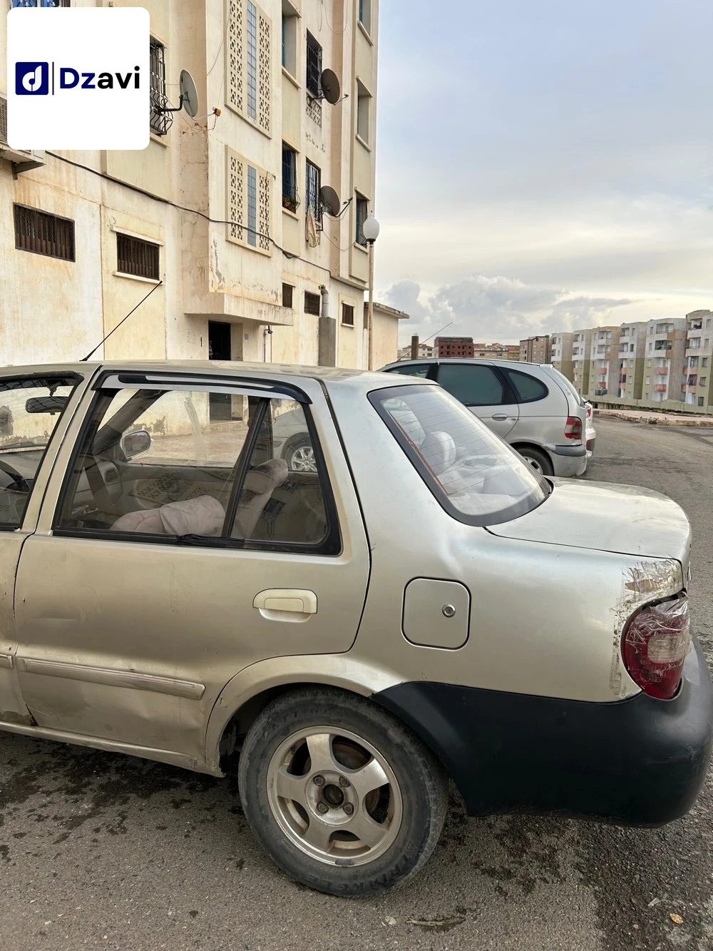 Hyundai À vendre à 10 BOUIRA