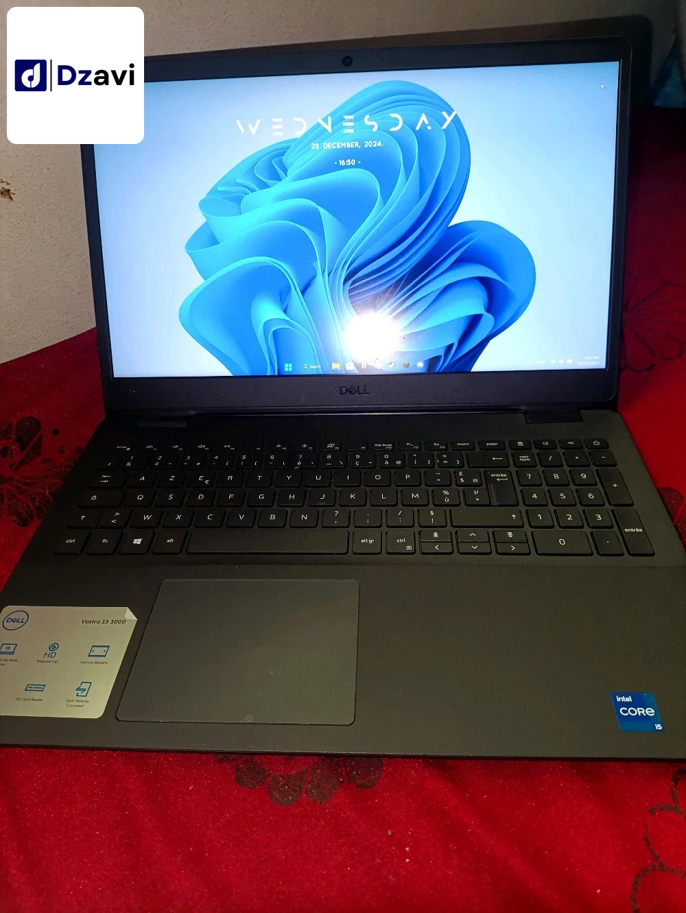 DELL VOSTRO 3500 Processeur: Intel Core i5-1135G7 @ 2.4 GHz RAM:16 GB DDR4 DiskDur: 256GB Nvme/m.2 (samsung) + 500GB Hdd Écran: 15,6" FHD (1920 x 1080) Graphics 1: Intel Iris Xe Graphics System: Windows 11 Pro 64-Bits