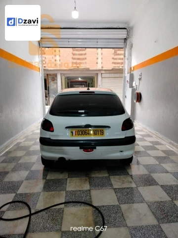 Voitures Peugeot à 19 SETIF