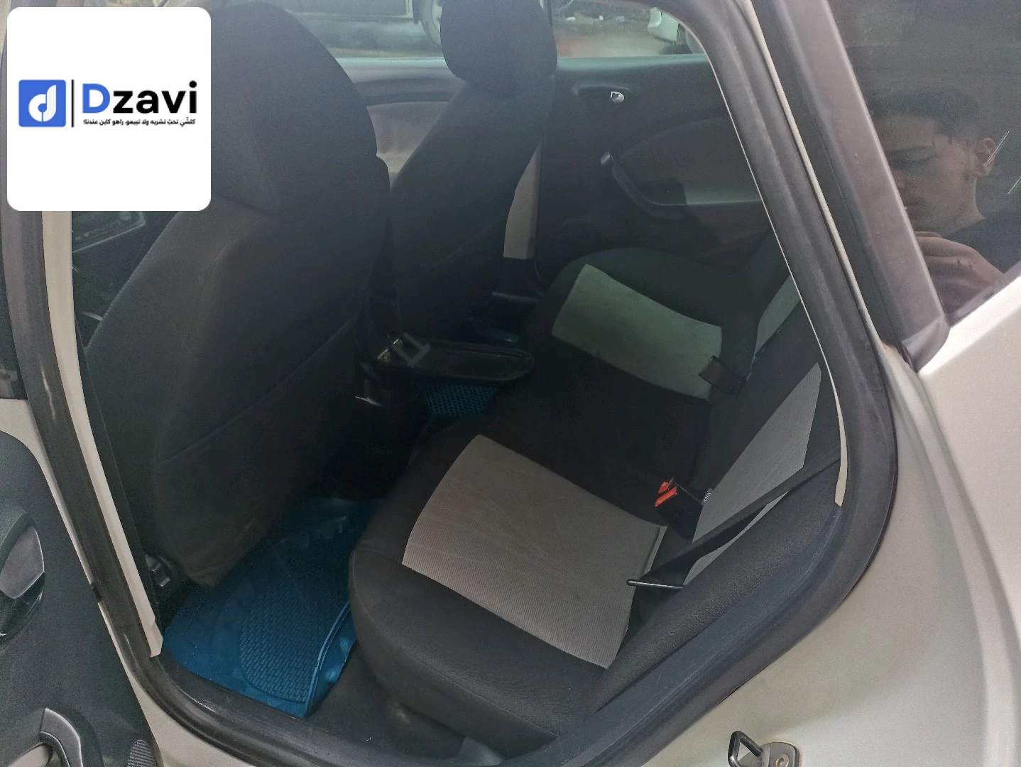 Voitures Seat à 16 ALGER