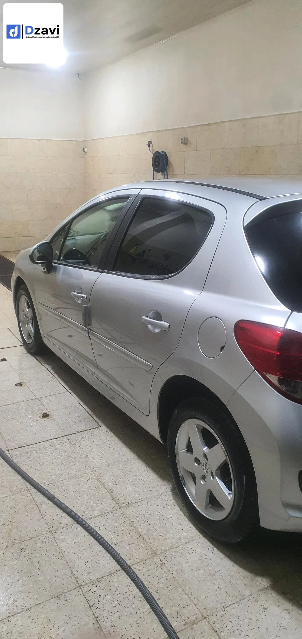 Voitures Peugeot à 19 SETIF