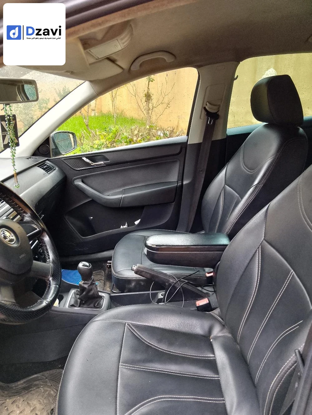 Voitures Skoda à 42 TIPAZA