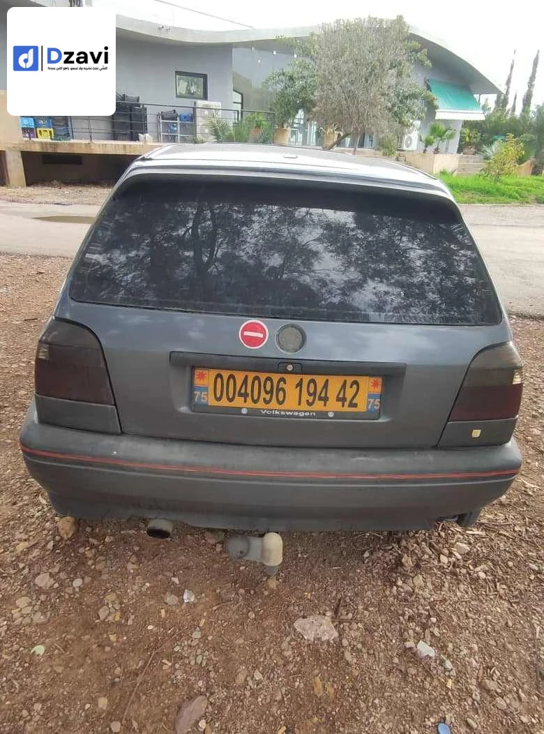Voitures Volkswagen à 42 TIPAZA