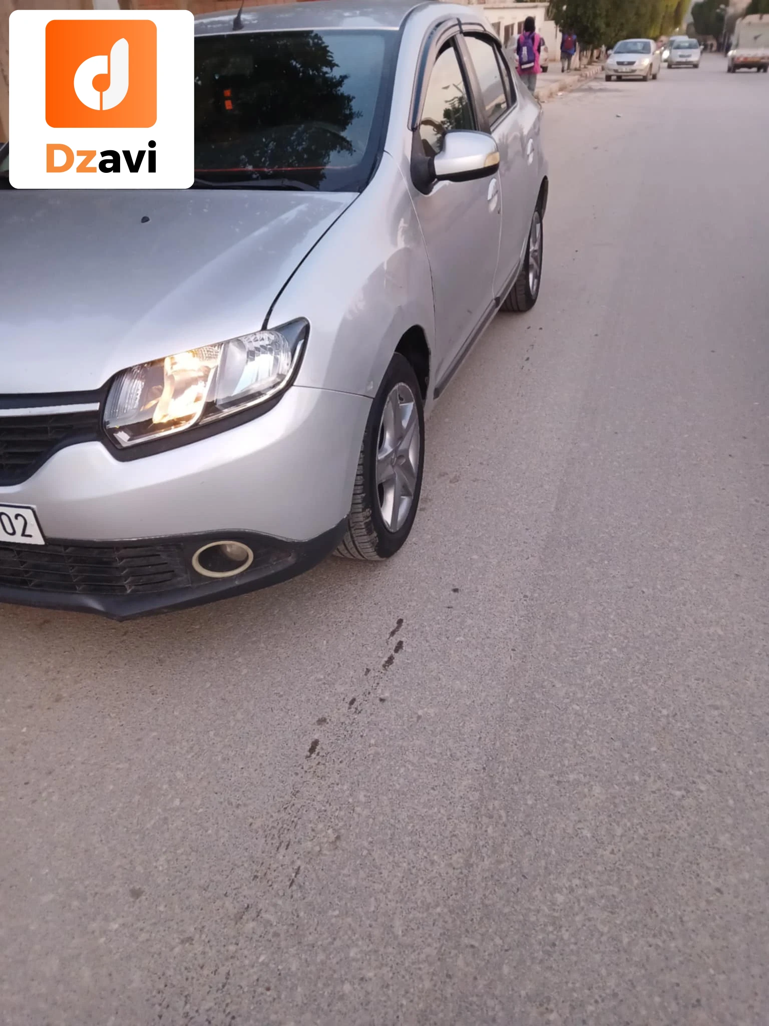 Renault À vendre à 2 CHLEF