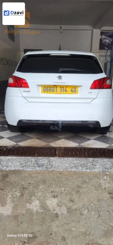Voitures Peugeot à 40 KHENCHELA