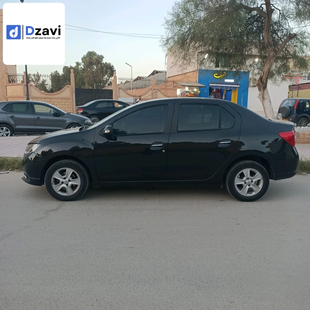 Voitures Renault à 3 LAGHOUAT