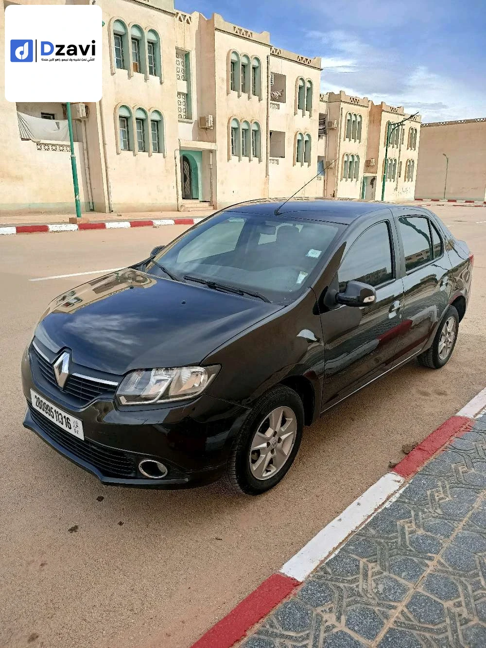 Voitures Renault à 3 LAGHOUAT
