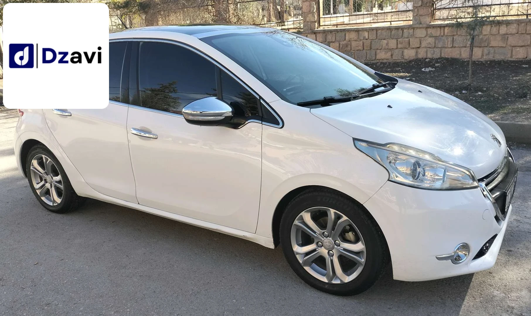 Peugeot À vendre à 5 BATNA
