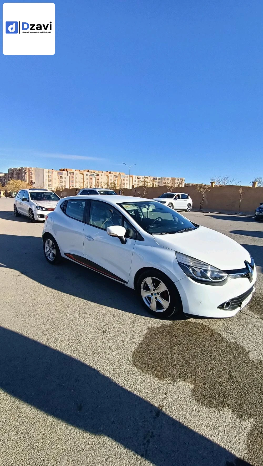 Voitures Renault à 7 BISKRA