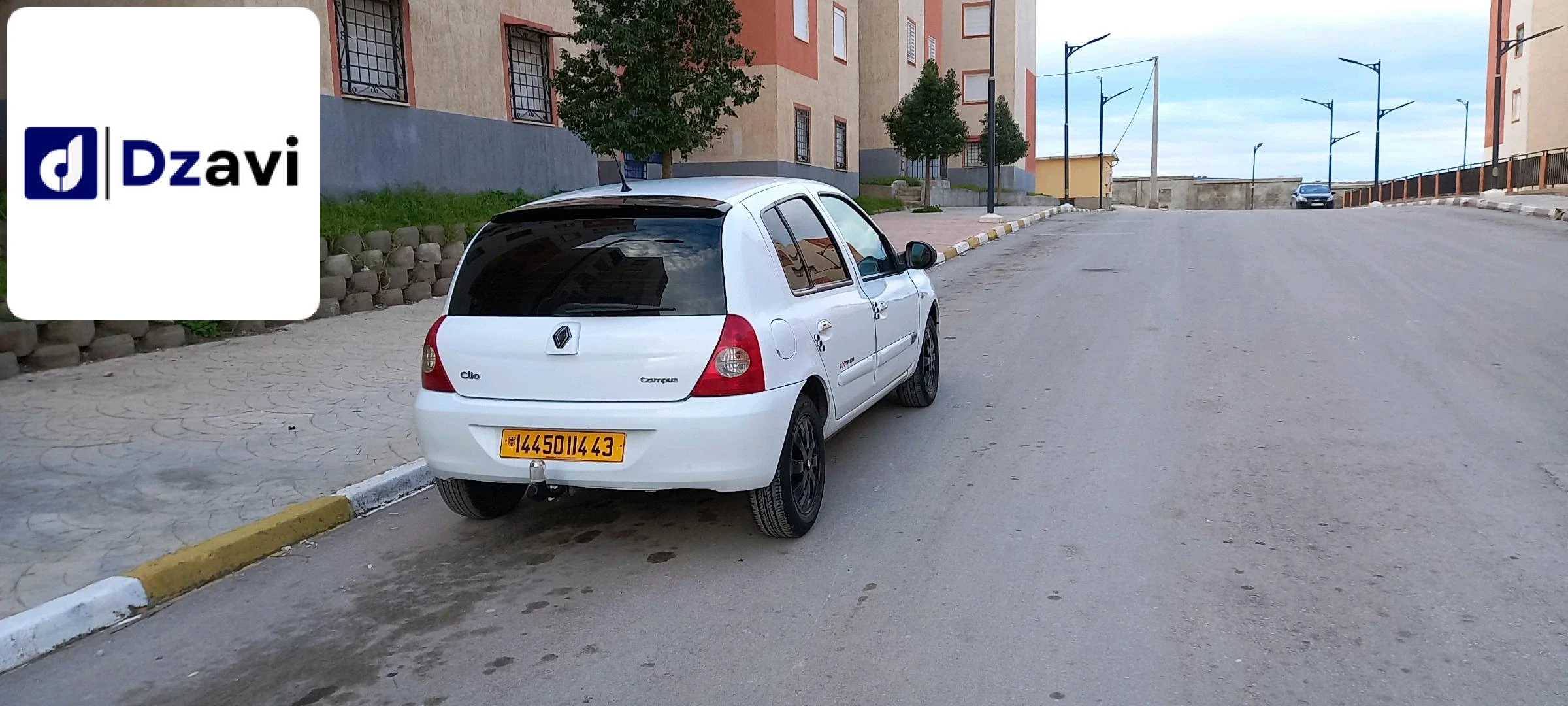 Renault À vendre à 43 MILA