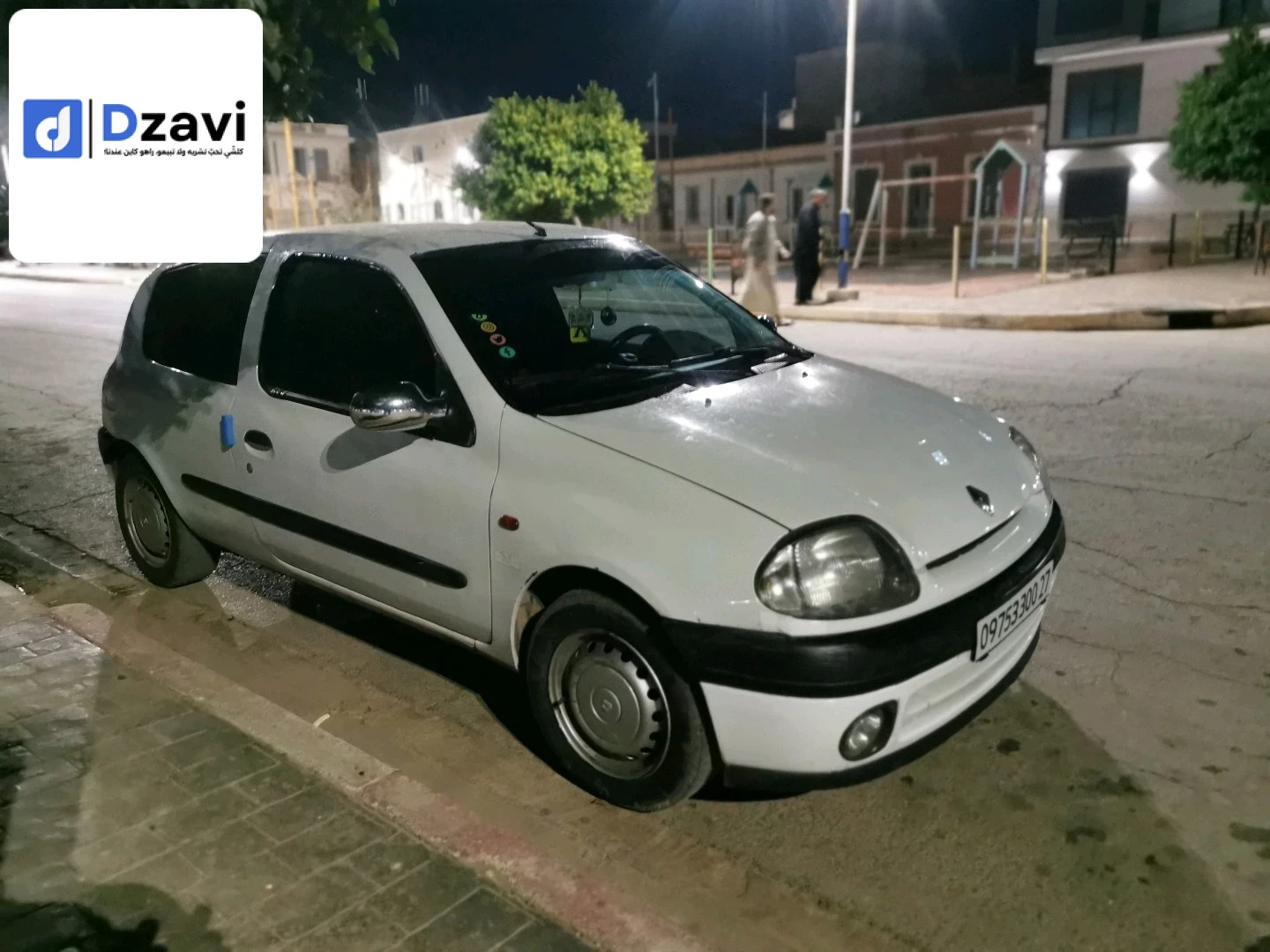 Voitures Renault à 27 MOSTAGANEM