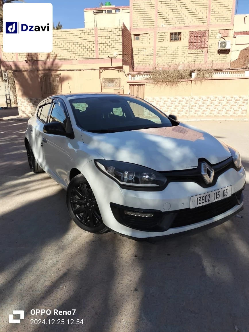 Renault À vendre à 5 BATNA