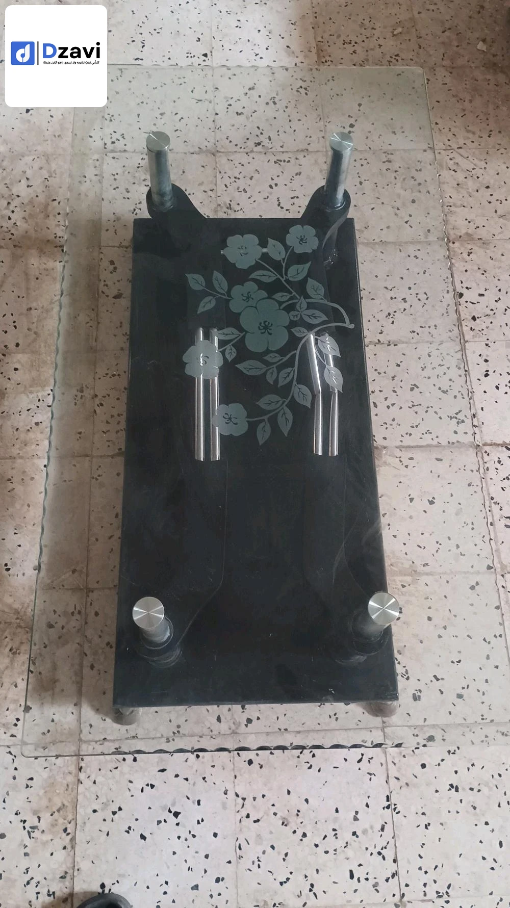 - Armoir 3 port collisant ( 210-215cm ) - lit avec sommier ( 180-160cm ) - 2 table de Nuit - coiffuse - table en Verre - cadre Quran