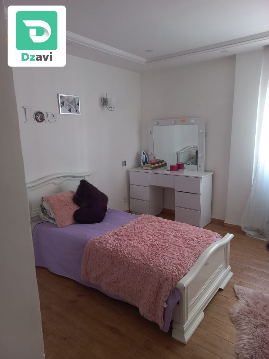 appartement F4 résidence lyrina 