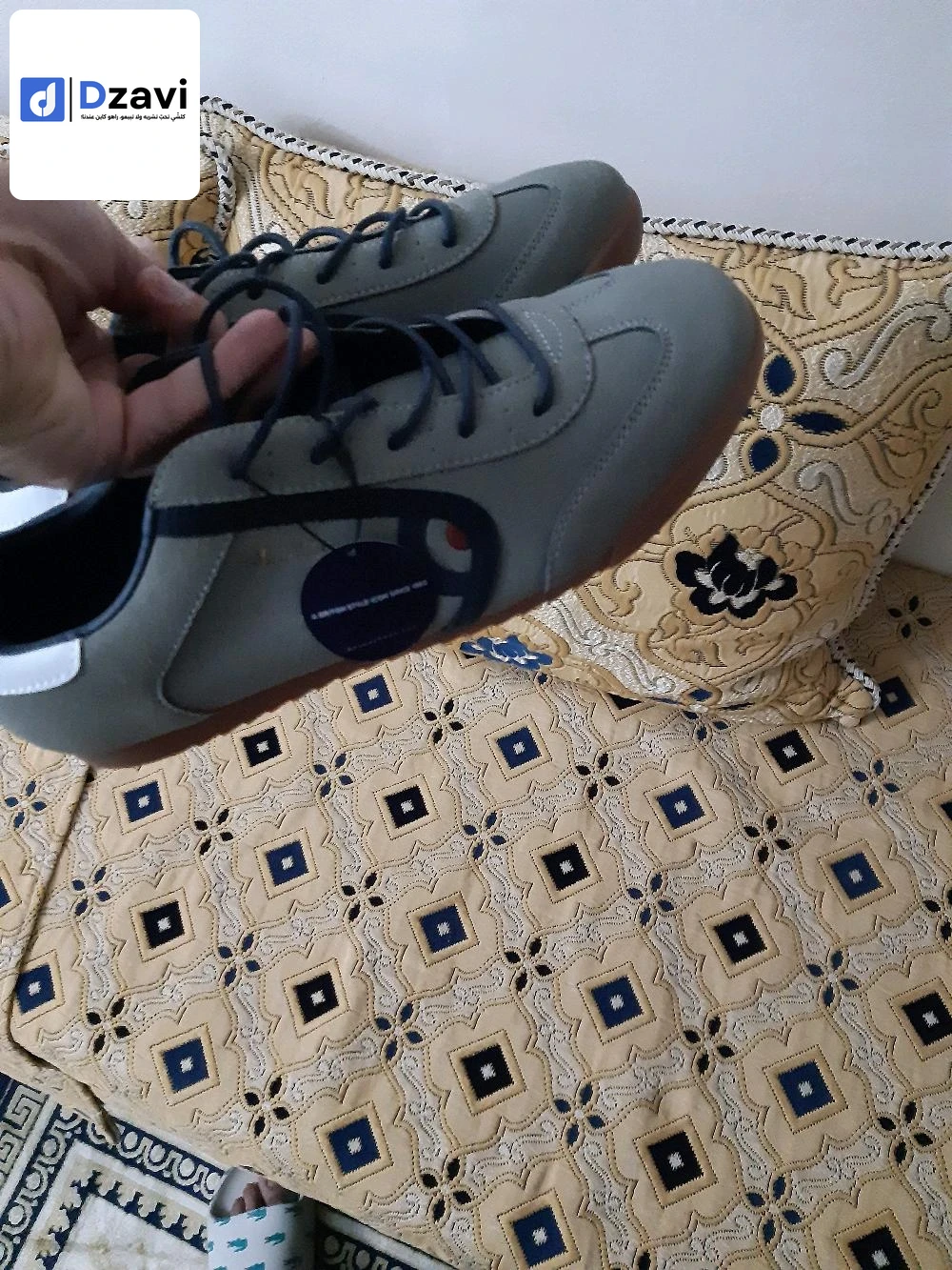 Chaussure à vendre à 31 ORAN