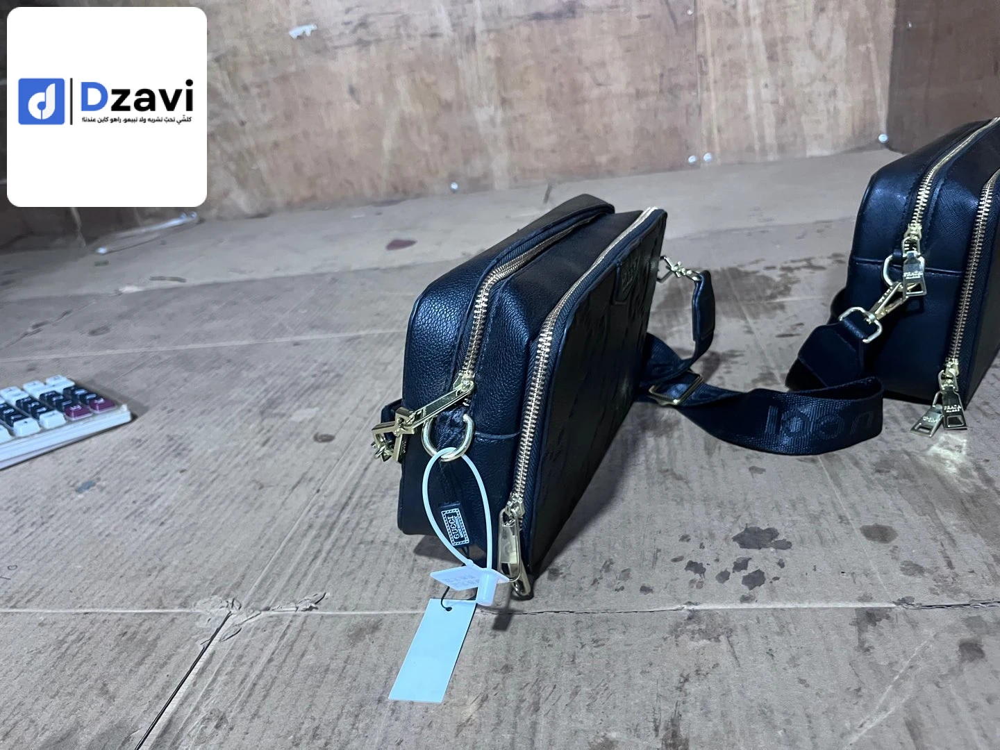 Portefeuilles et sacs à vendre à 44 AIN DEFLA