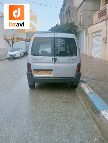 Peugeot À vendre à 27 MOSTAGANEM