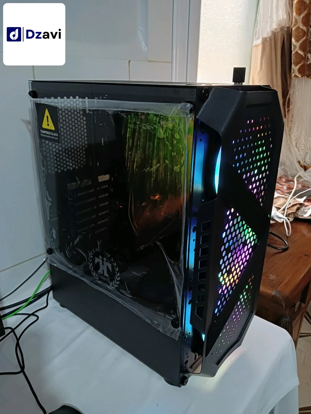 Pc gamer : توصيل متوفر لكل الولايات ???????????? -Écran acer 24 pouces .75hz display port. + 2 HDMI porte. 1080p + Haut-parleurs internes. -Boitier Twins 3 fan RGB -Carte mère asus B450m-A fiha 4 slot pour ram -Processeur Ryzen 3 2200g Vega 8 + fan -Ram 1