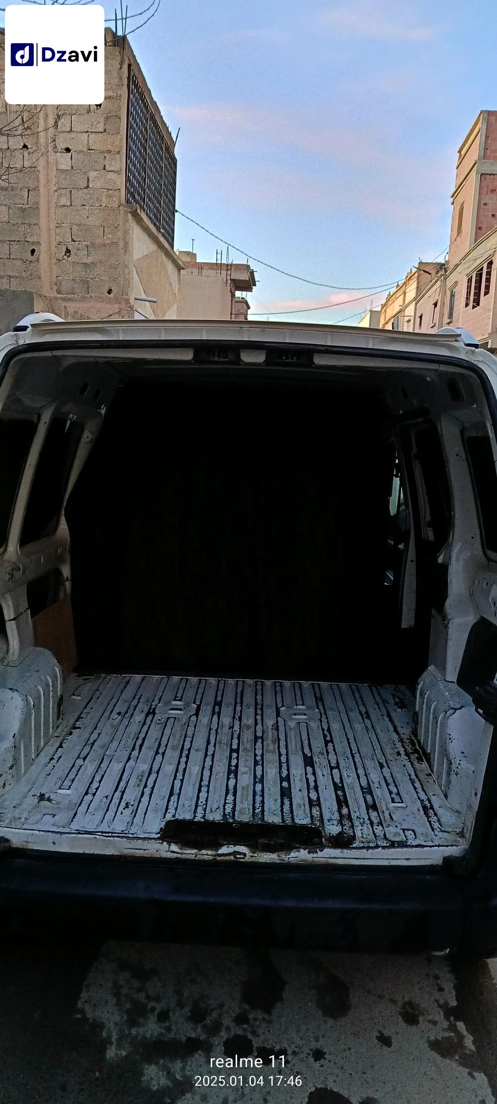 Peugeot À vendre à 4 OUM EL BOUAGHI