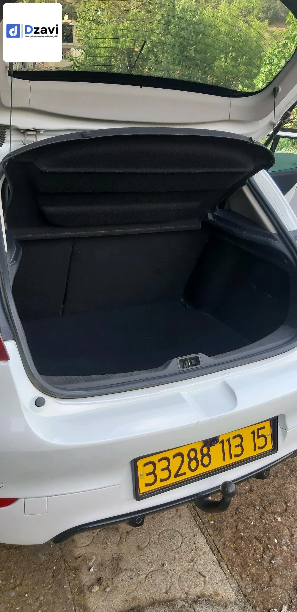 Voitures Renault à 15 TIZI OUZOU