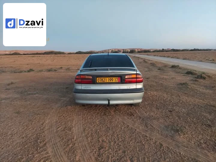 Voitures Renault à 17 DJELFA