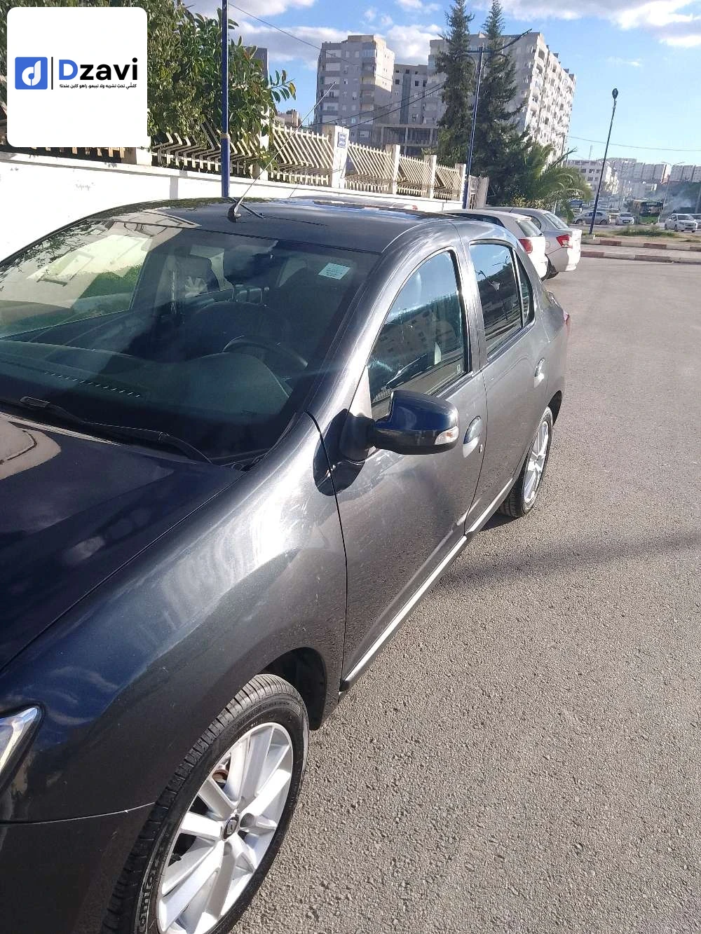 Voitures Renault à 23 ANNABA